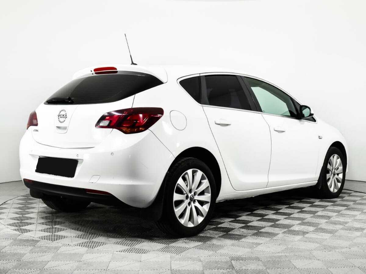 Opel Astra, 2012 - фото №4