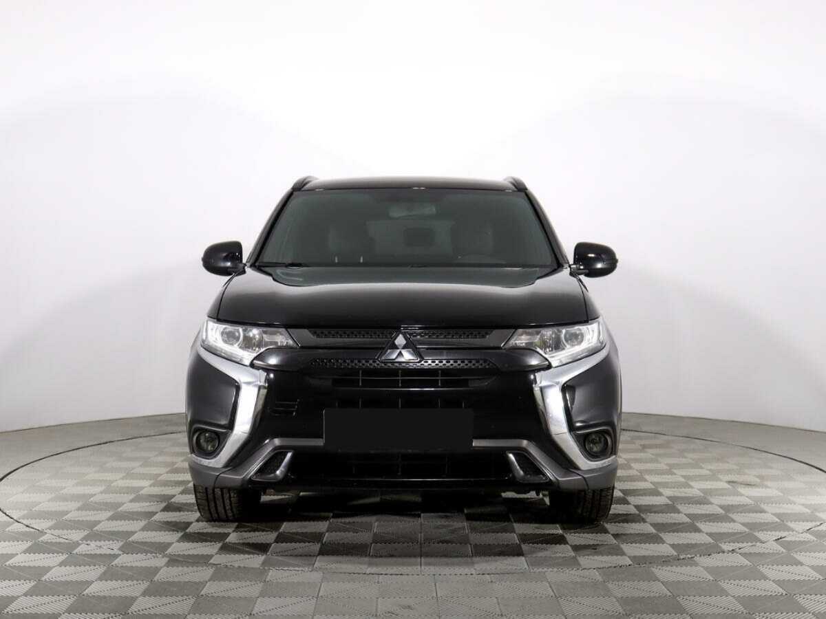 Mitsubishi Outlander, 2020 - фото №2