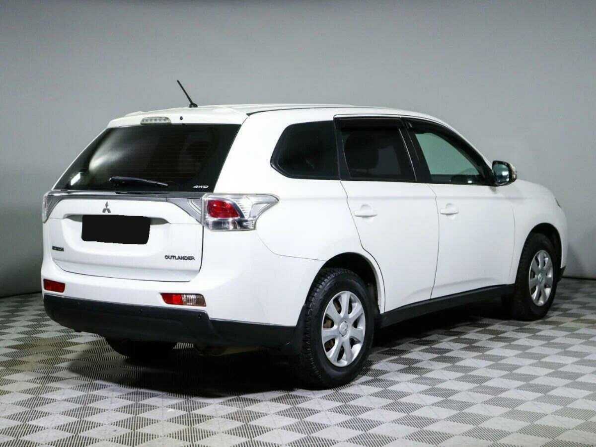 Mitsubishi Outlander, 2012 - фото №4