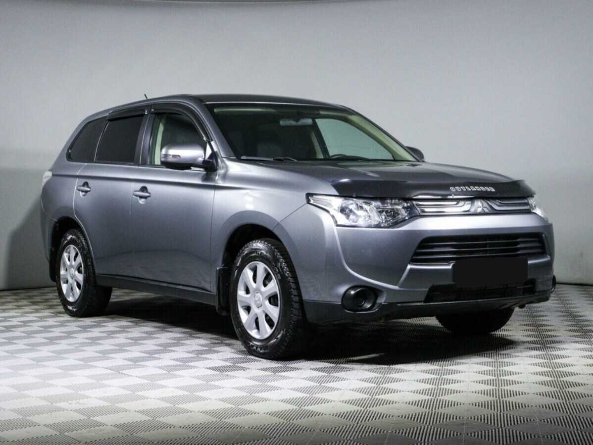 Mitsubishi Outlander, 2013 - фото №3