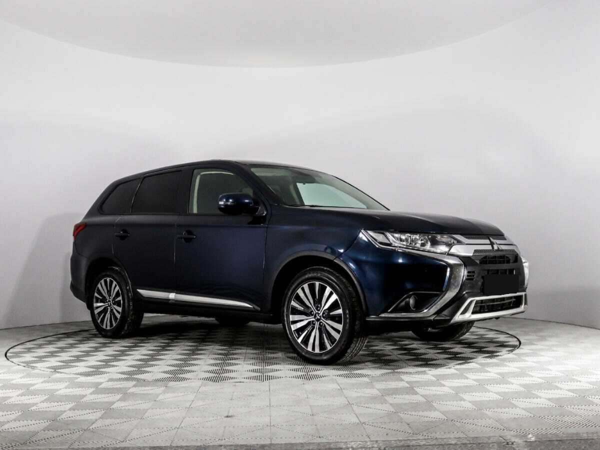 Mitsubishi Outlander, 2018 - фото №3