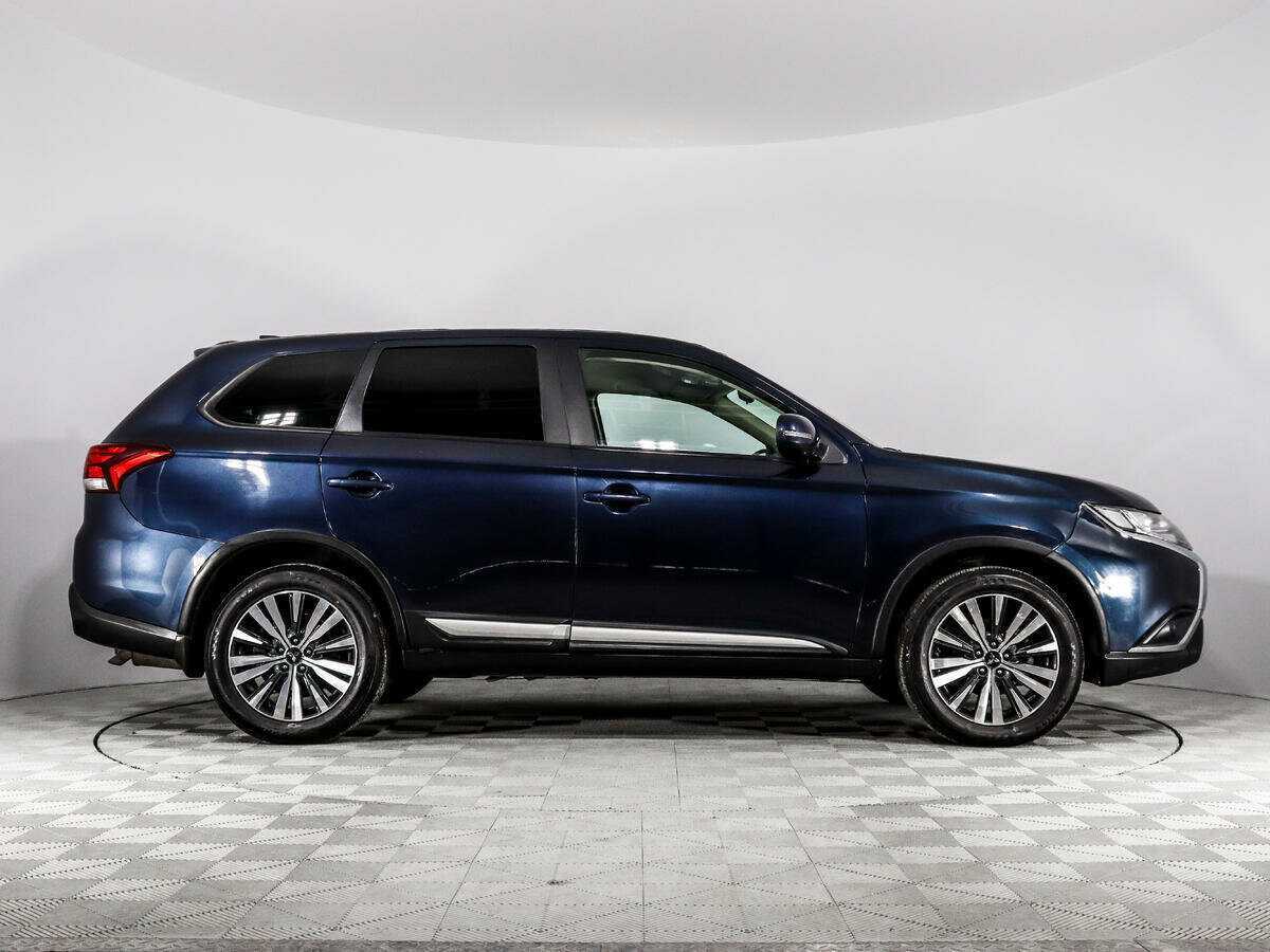 Mitsubishi Outlander, 2018 - фото №4