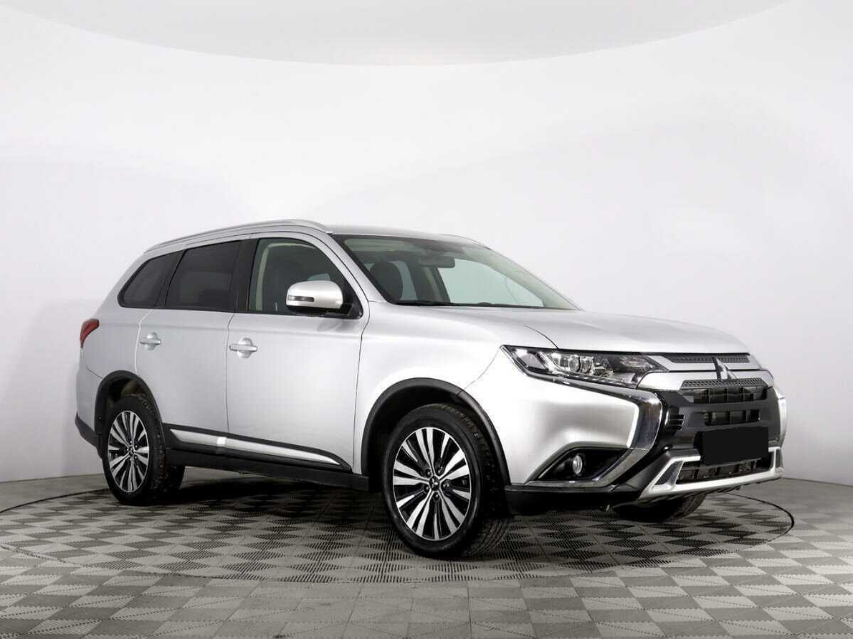 Mitsubishi Outlander, 2019 - фото №3