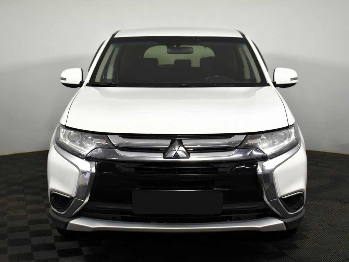Mitsubishi Outlander, 2017 - фото №2