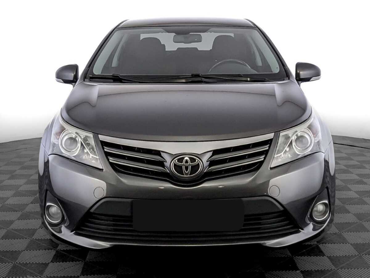 Toyota Avensis, 2012 - фото №2