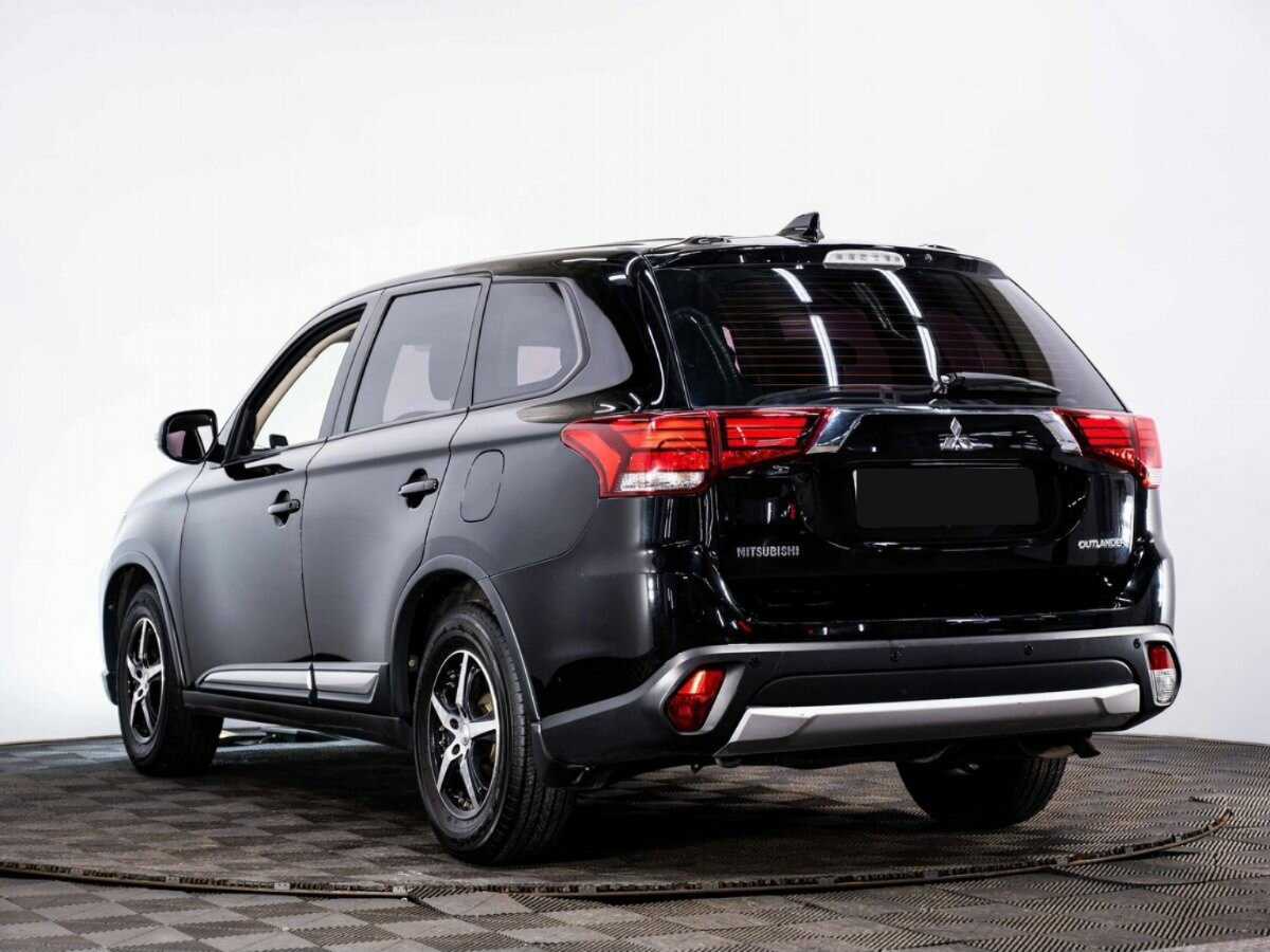 Mitsubishi Outlander, 2018 - фото №4