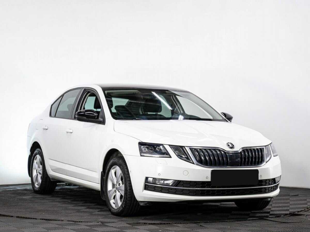 Skoda Octavia, 2018 - фото №3