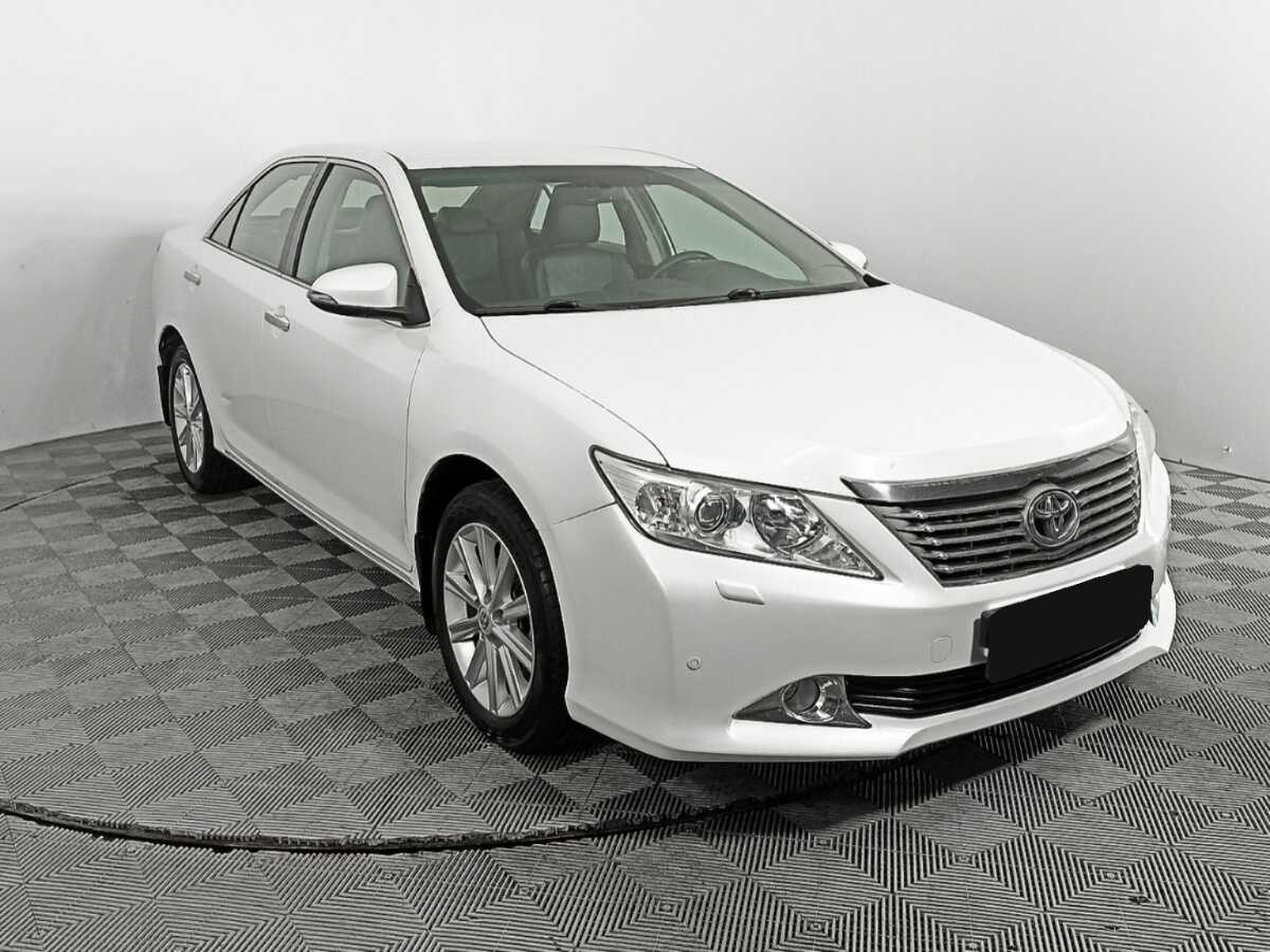 Toyota Camry, 2014 - фото №3