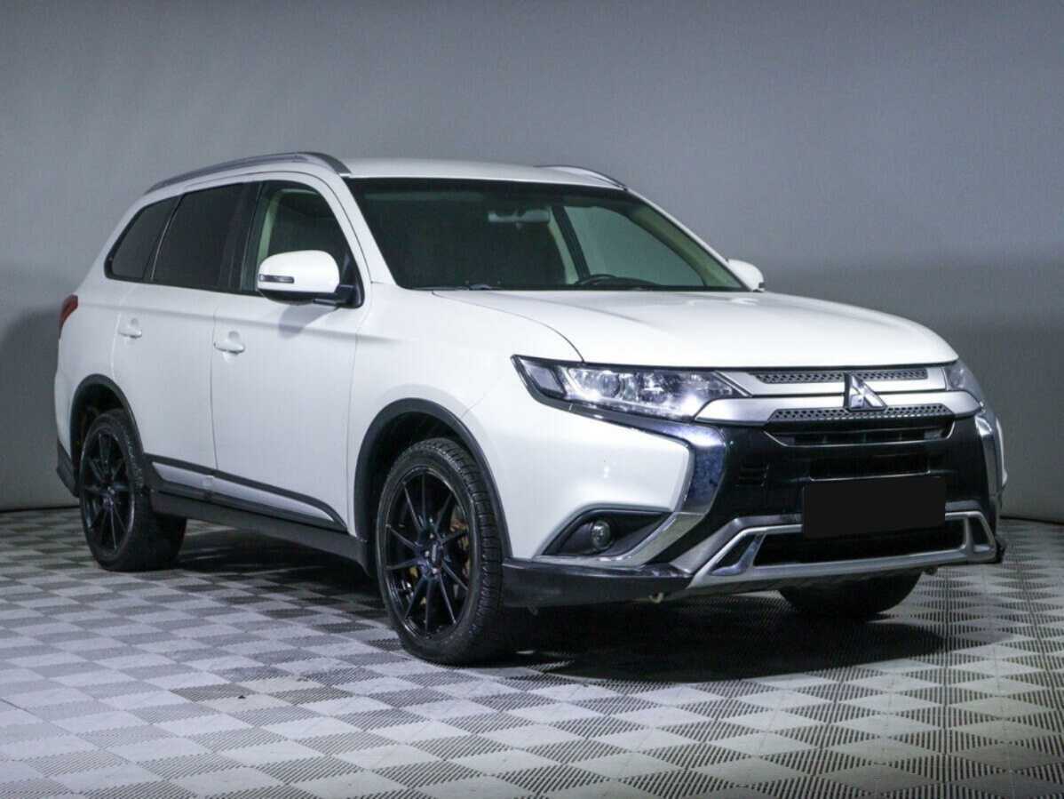 Mitsubishi Outlander, 2019 - фото №3