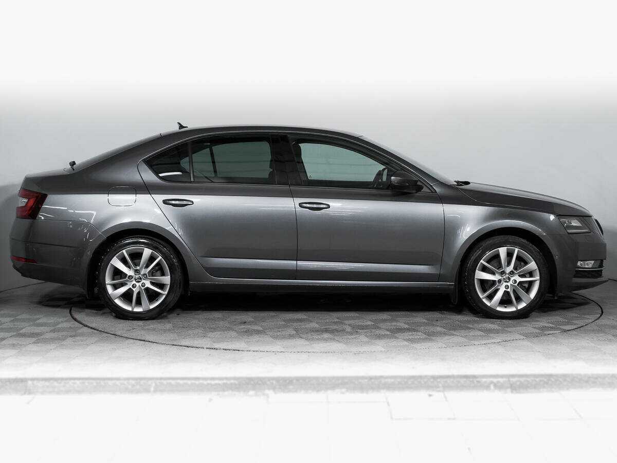 Skoda Octavia, 2018 - фото №4