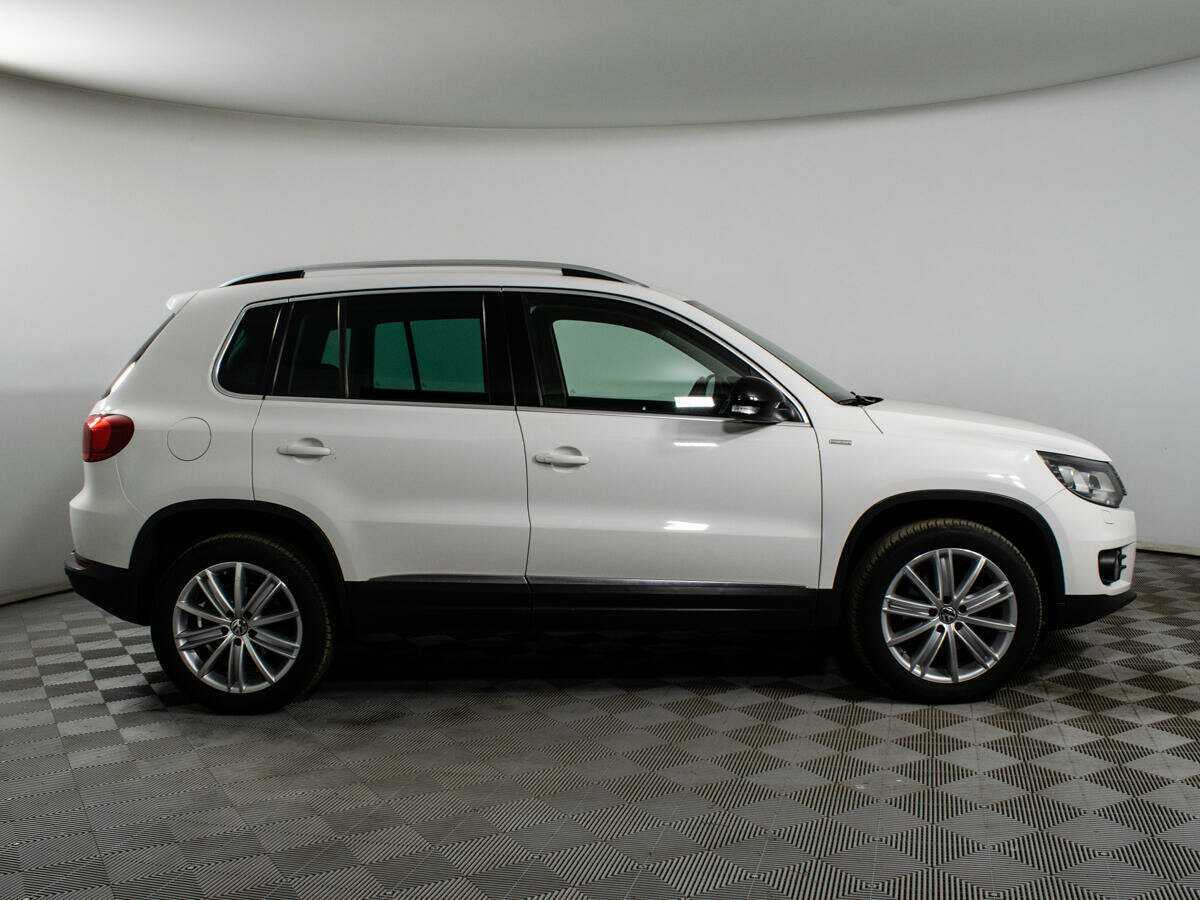Volkswagen Tiguan, 2013 - фото №4