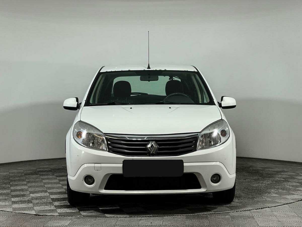 Renault Sandero, 2013 - фото №2