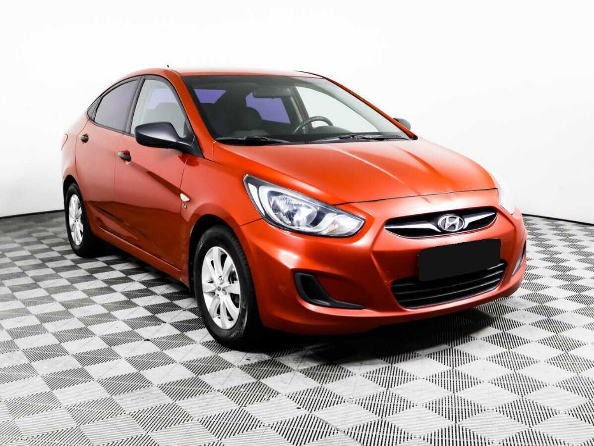 Hyundai Solaris, 2012 - фото №3