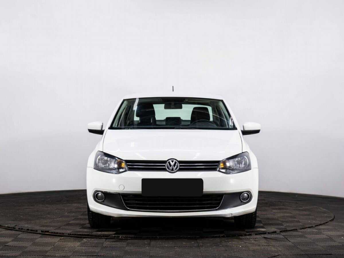 Volkswagen Polo, 2014 - фото №2