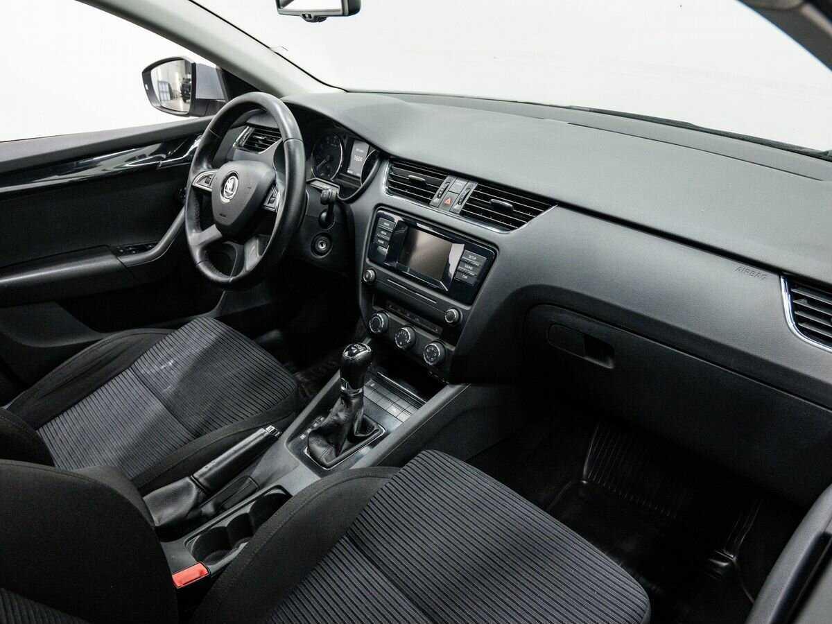 Skoda Octavia, 2015 - фото №4