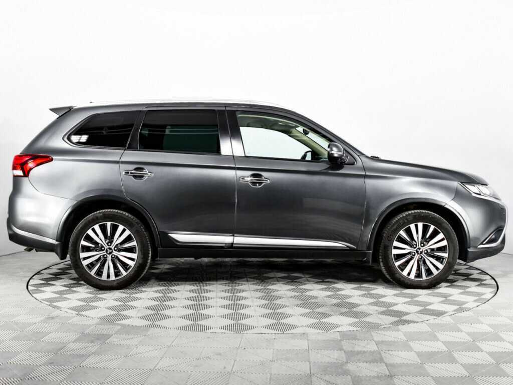 Mitsubishi Outlander, 2018 - фото №4