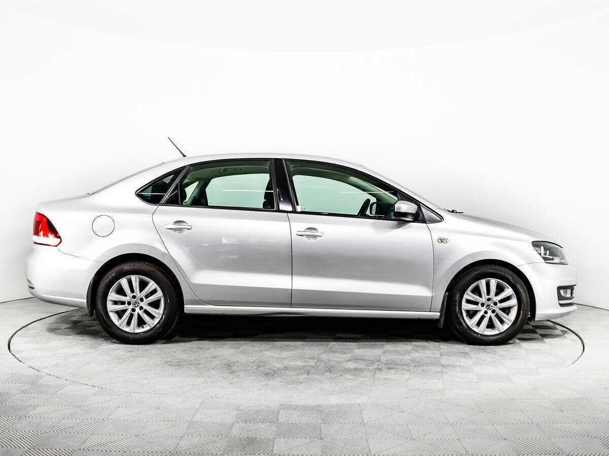Volkswagen Polo, 2016 - фото №4