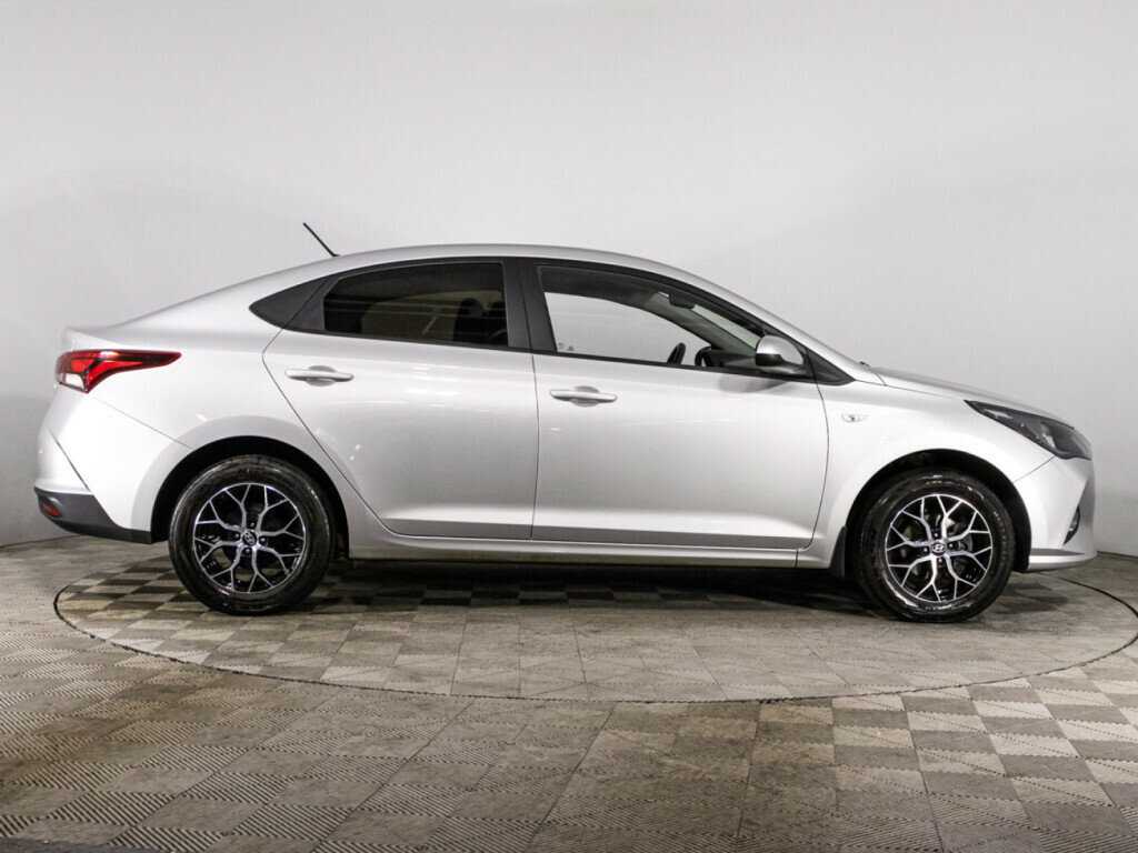 Hyundai Solaris, 2020 - фото №4