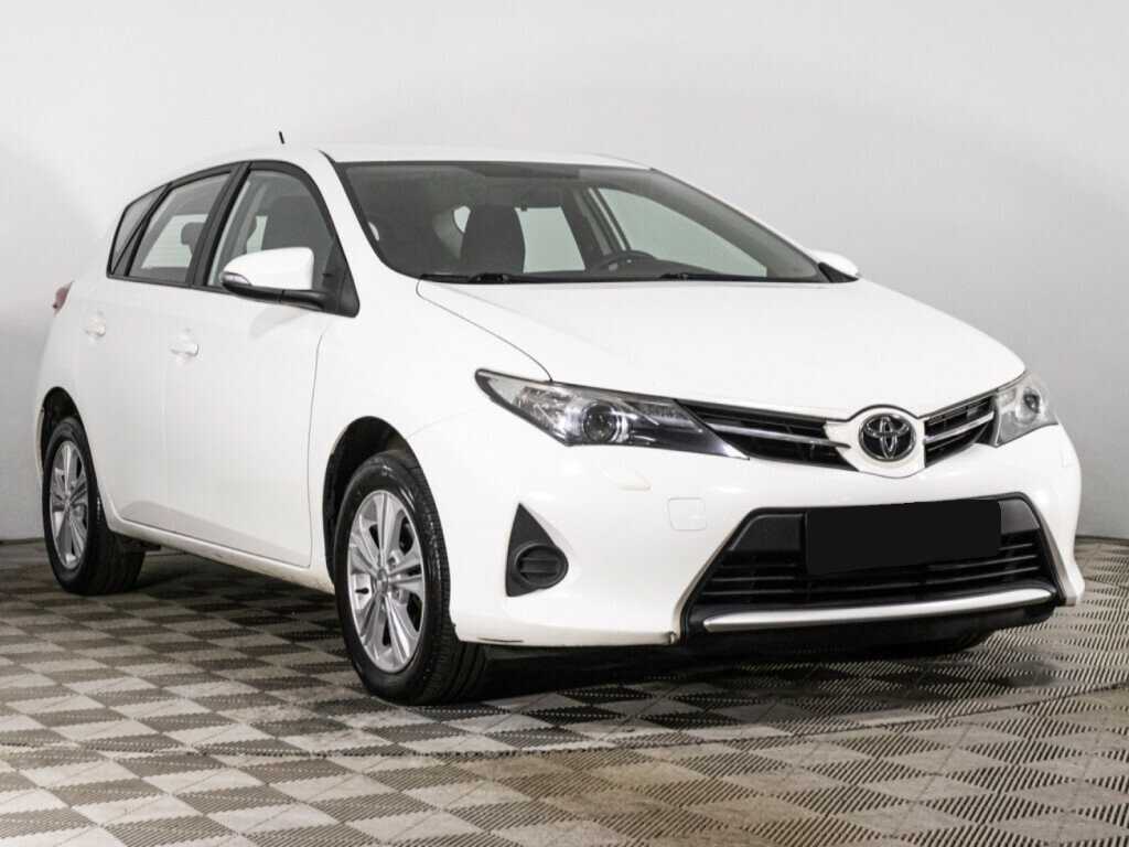 Toyota Auris, 2014 - фото №3