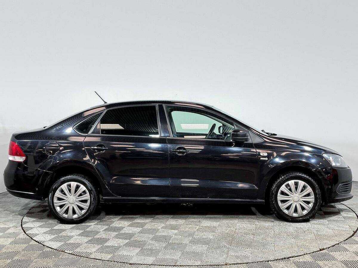 Volkswagen Polo, 2013 - фото №4