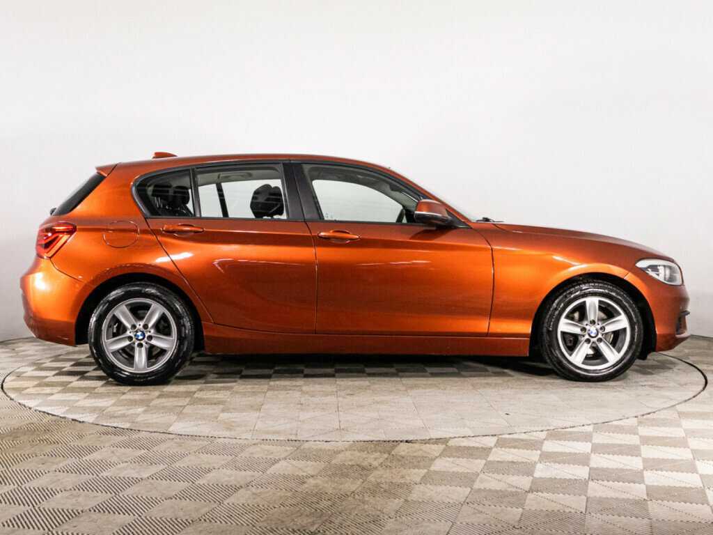 BMW 1 серии 118i, 2017 - фото №4
