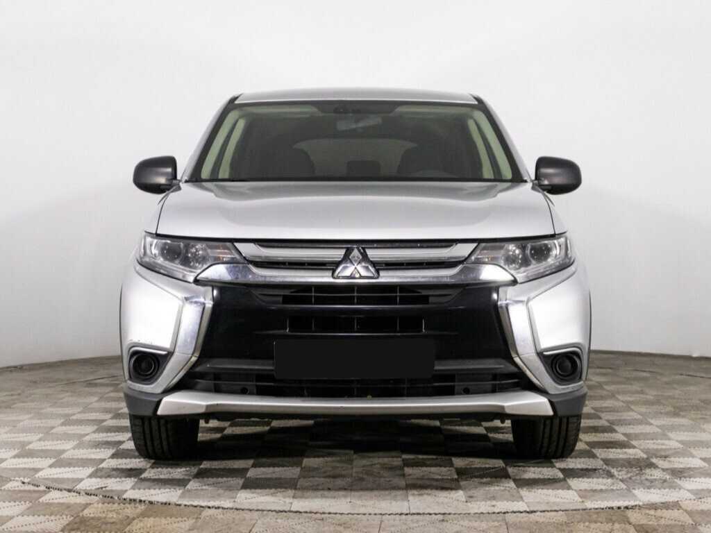 Mitsubishi Outlander, 2018 - фото №2