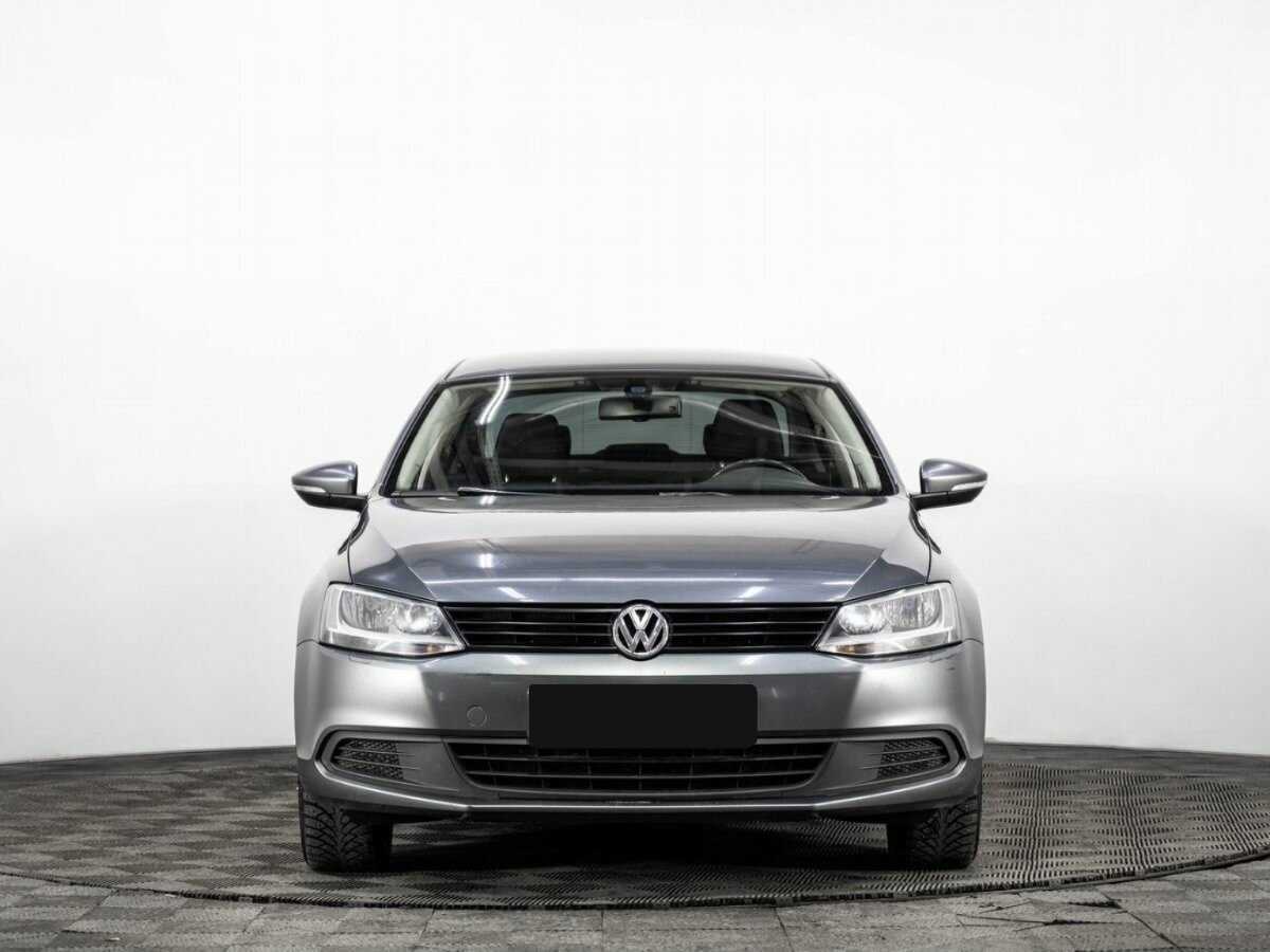 Volkswagen Jetta, 2012 - фото №2