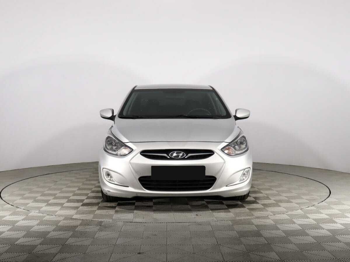 Hyundai Solaris, 2012 - фото №2