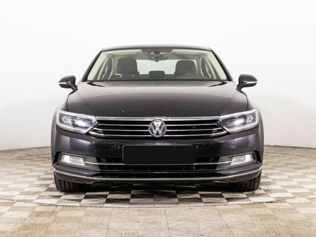 Volkswagen Passat, 2016 - фото №2