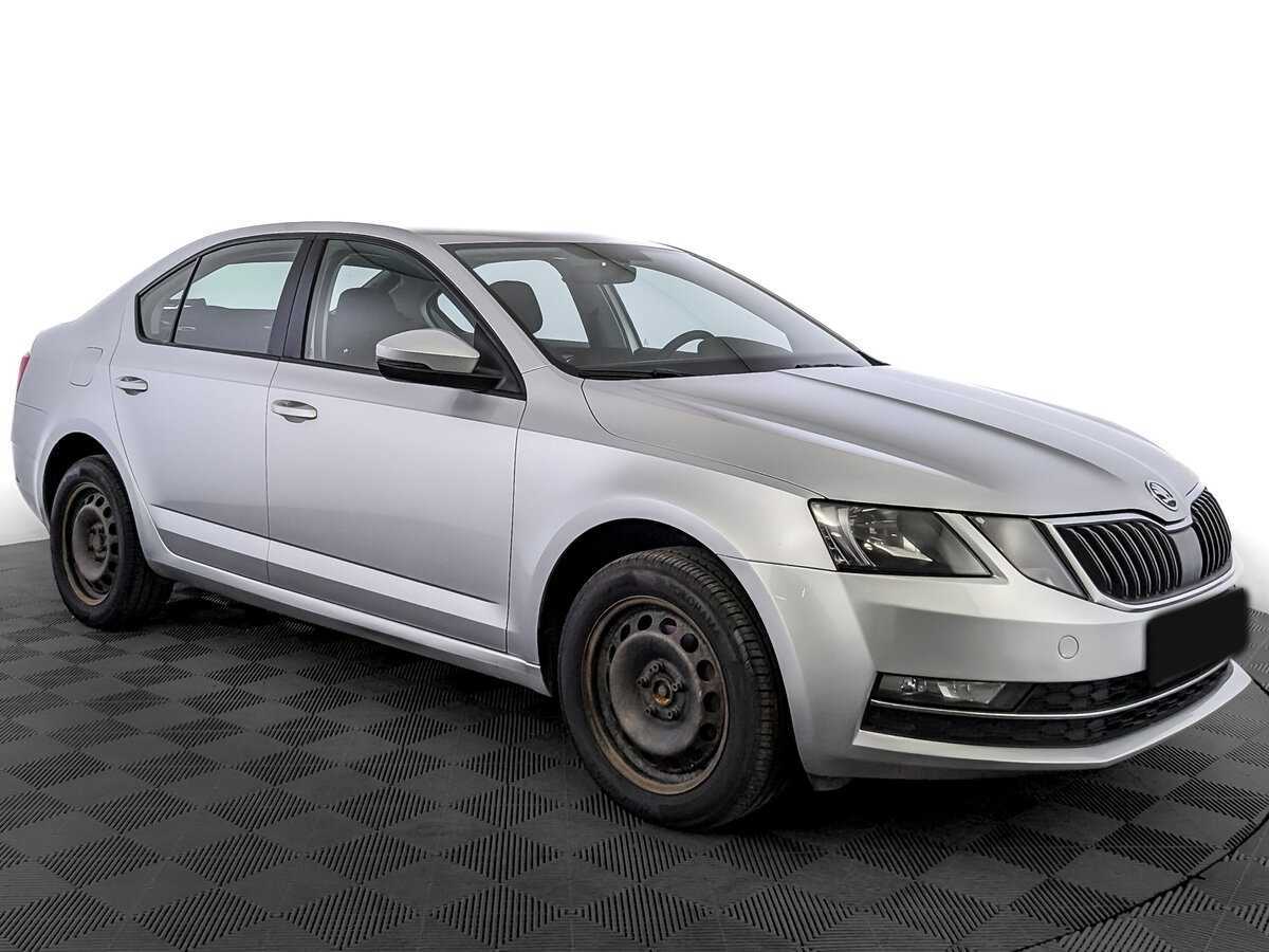 Skoda Octavia, 2018 - фото №3