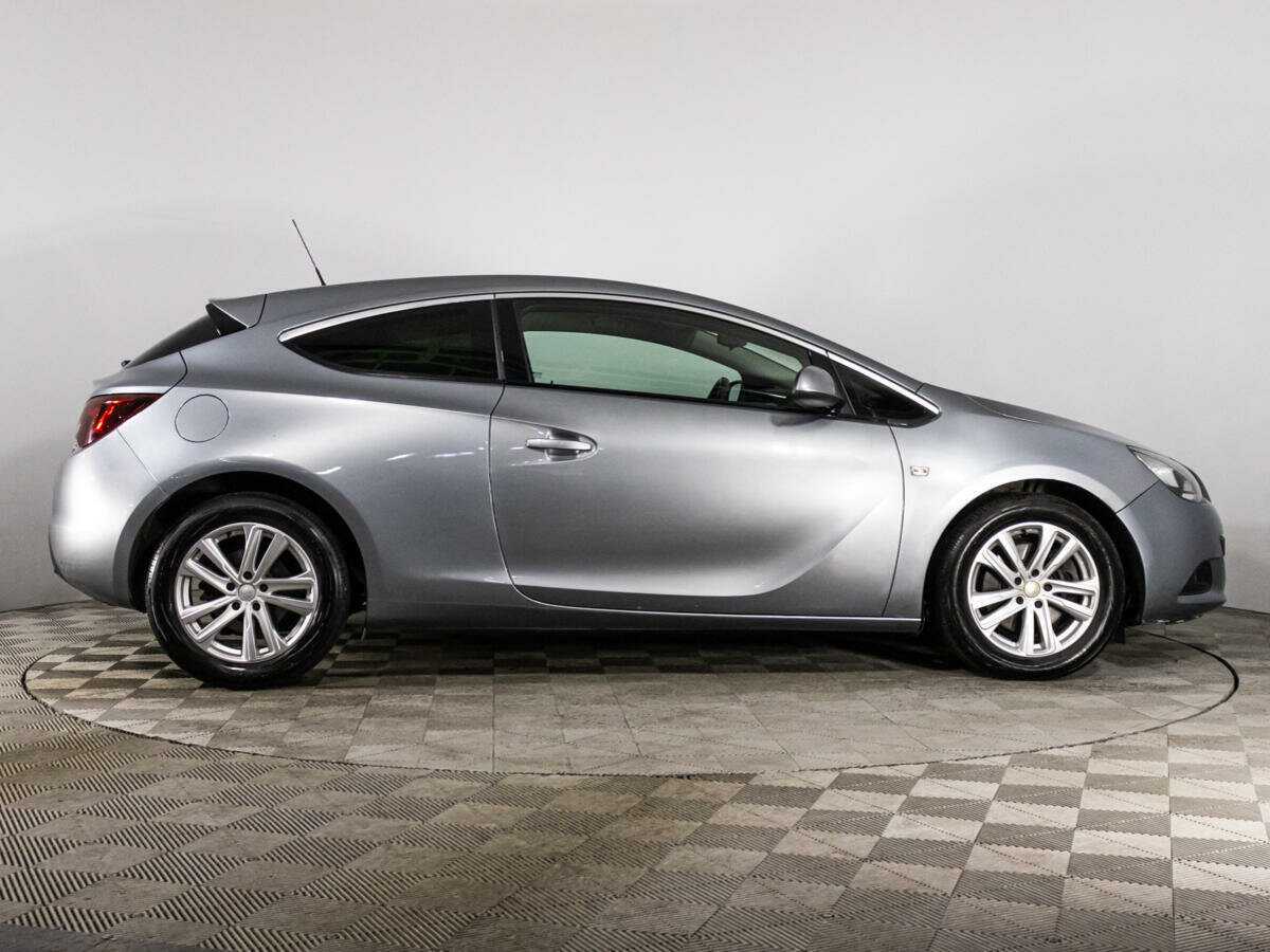 Opel Astra GTC, 2013 - фото №4