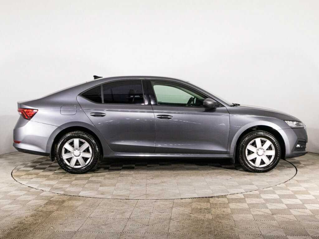 Skoda Octavia, 2021 - фото №4