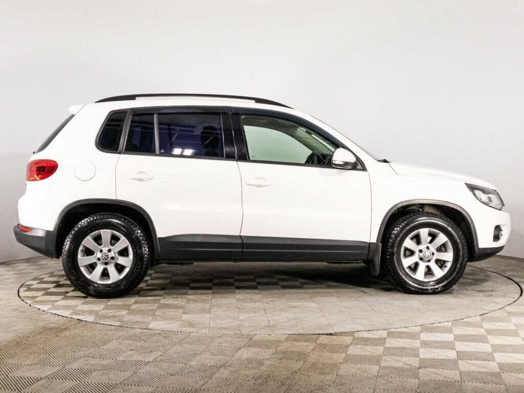 Volkswagen Tiguan, 2012 - фото №4