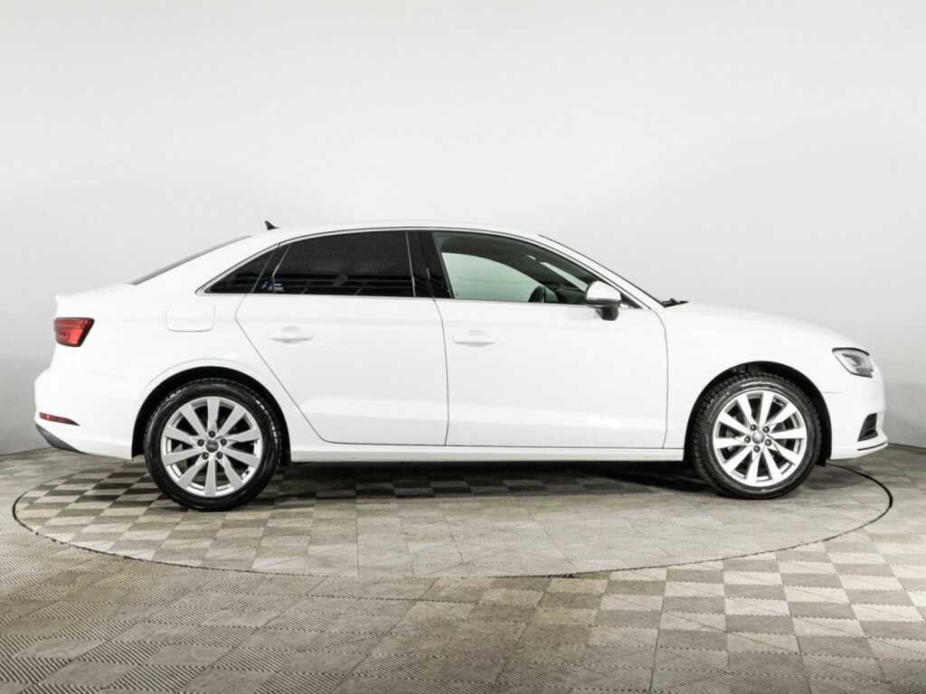 Audi A3, 2019 - фото №4