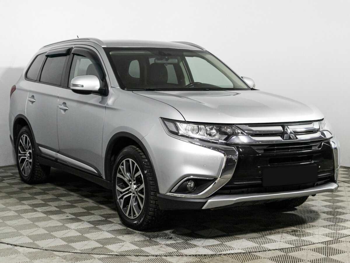 Mitsubishi Outlander, 2016 - фото №3
