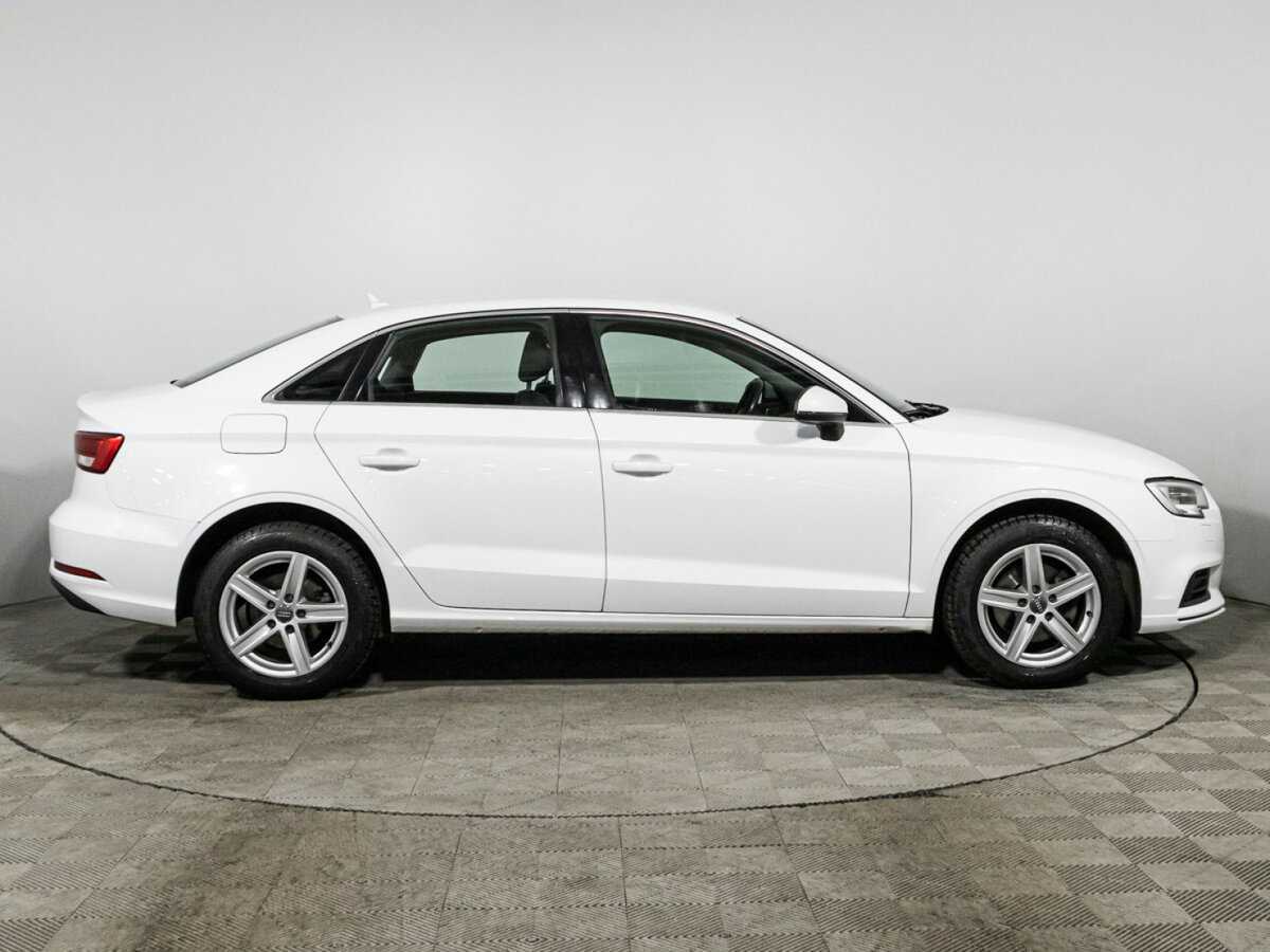 Audi A3, 2017 - фото №4