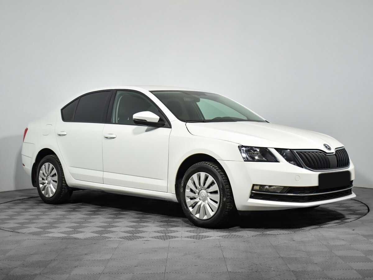 Skoda Octavia, 2018 - фото №3