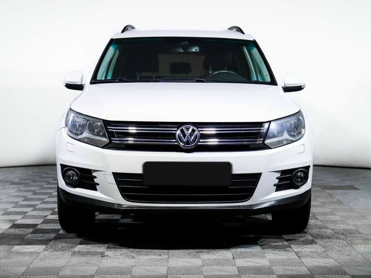 Volkswagen Tiguan, 2015 - фото №2
