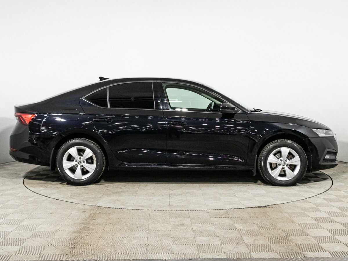 Skoda Octavia, 2021 - фото №4