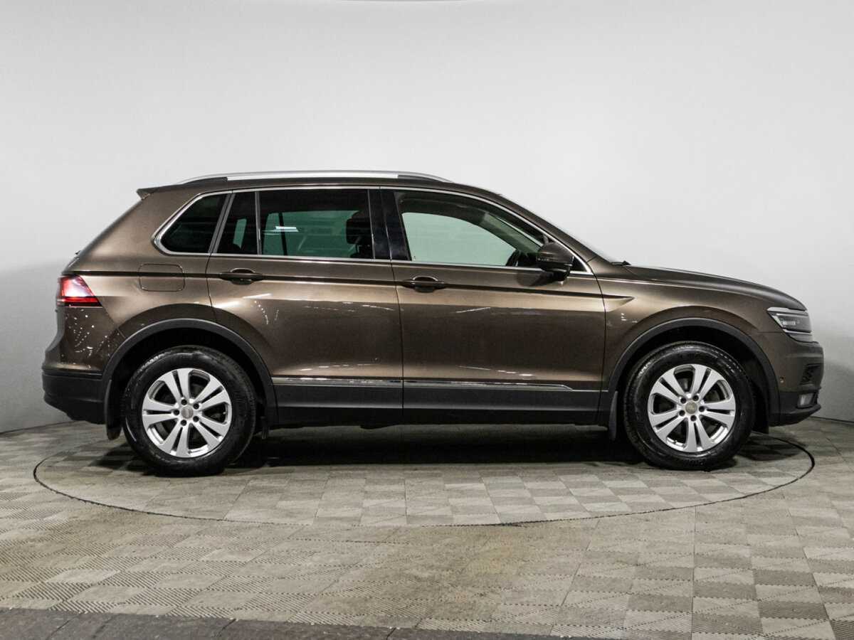Volkswagen Tiguan, 2018 - фото №4