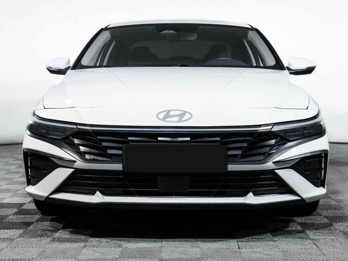 Hyundai Elantra, 2023 - фото №2