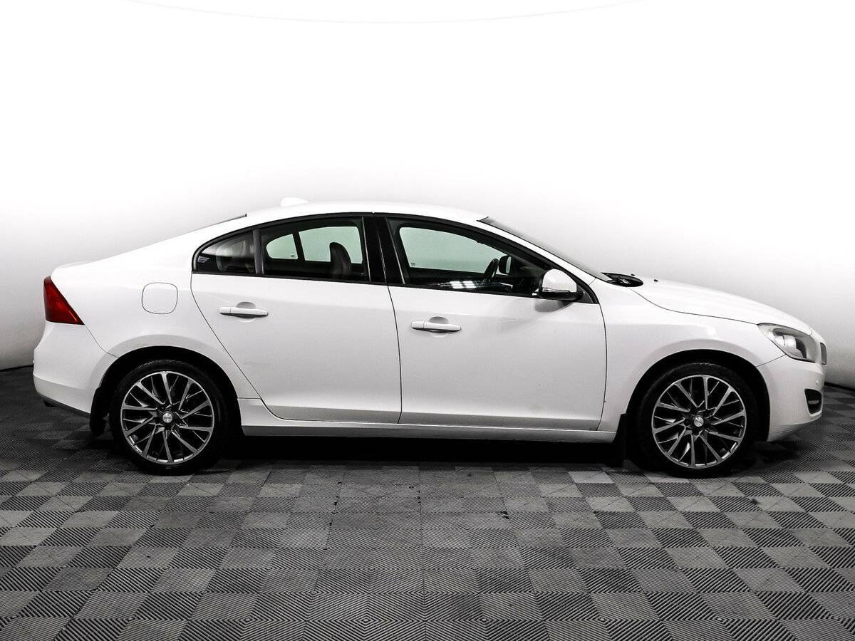 Volvo S60, 2012 - фото №4
