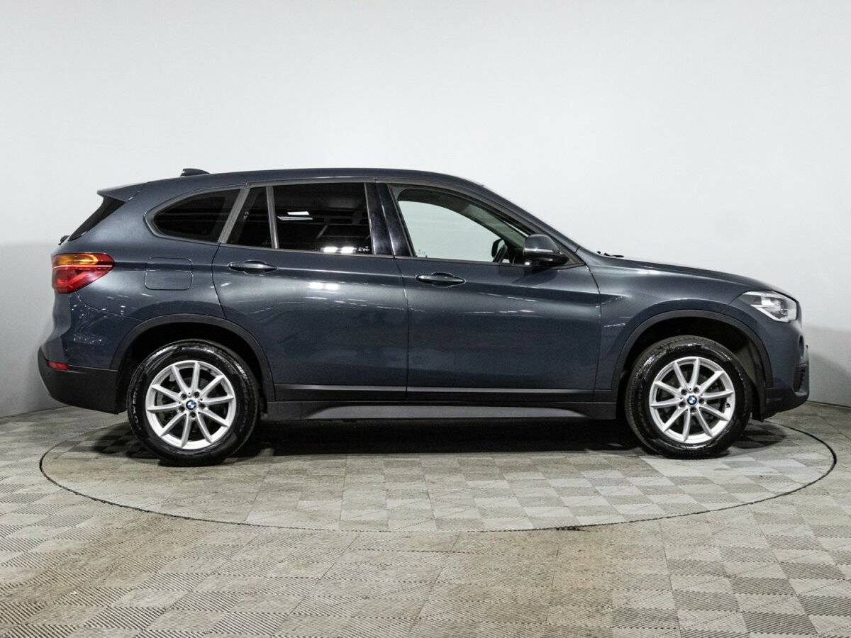 BMW X1 18i sDrive, 2018 - фото №4
