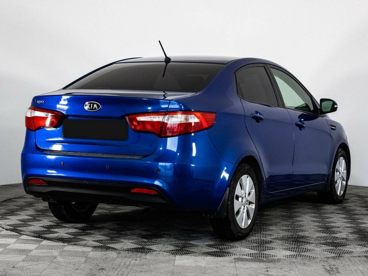 Kia Rio 5-speed, 2012 - фото №4