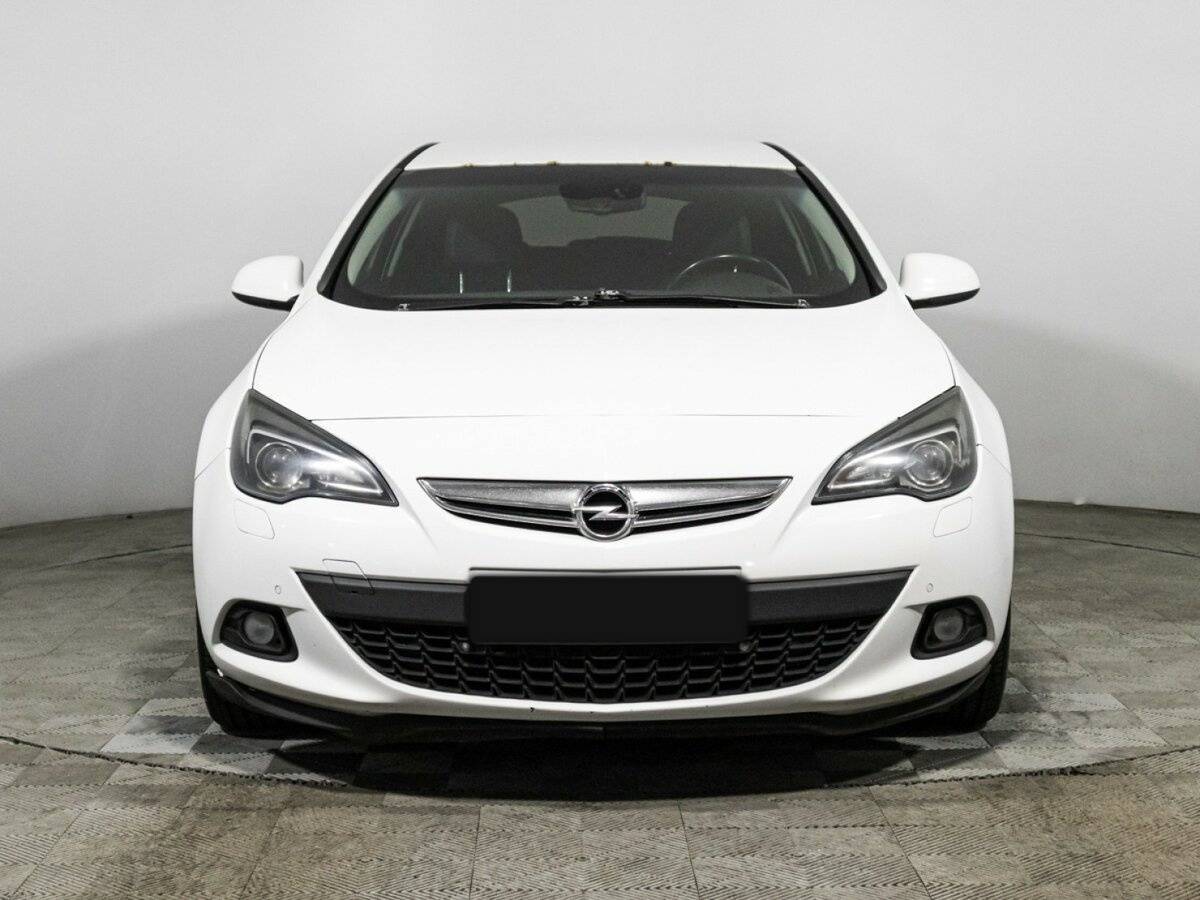 Opel Astra GTC, 2013 - фото №2