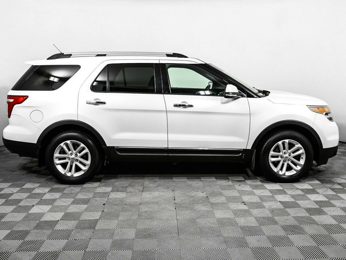 Ford Explorer, 2012 - фото №4