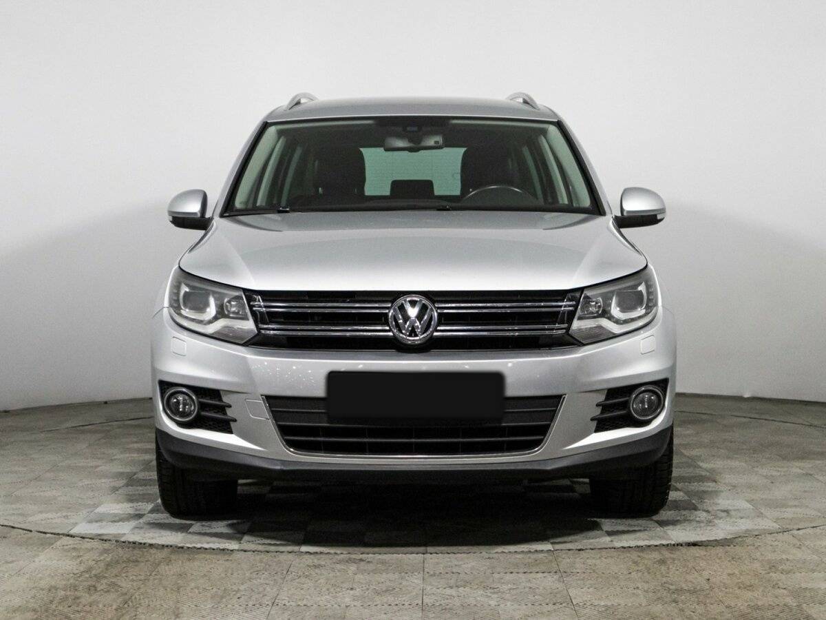 Volkswagen Tiguan, 2012 - фото №2