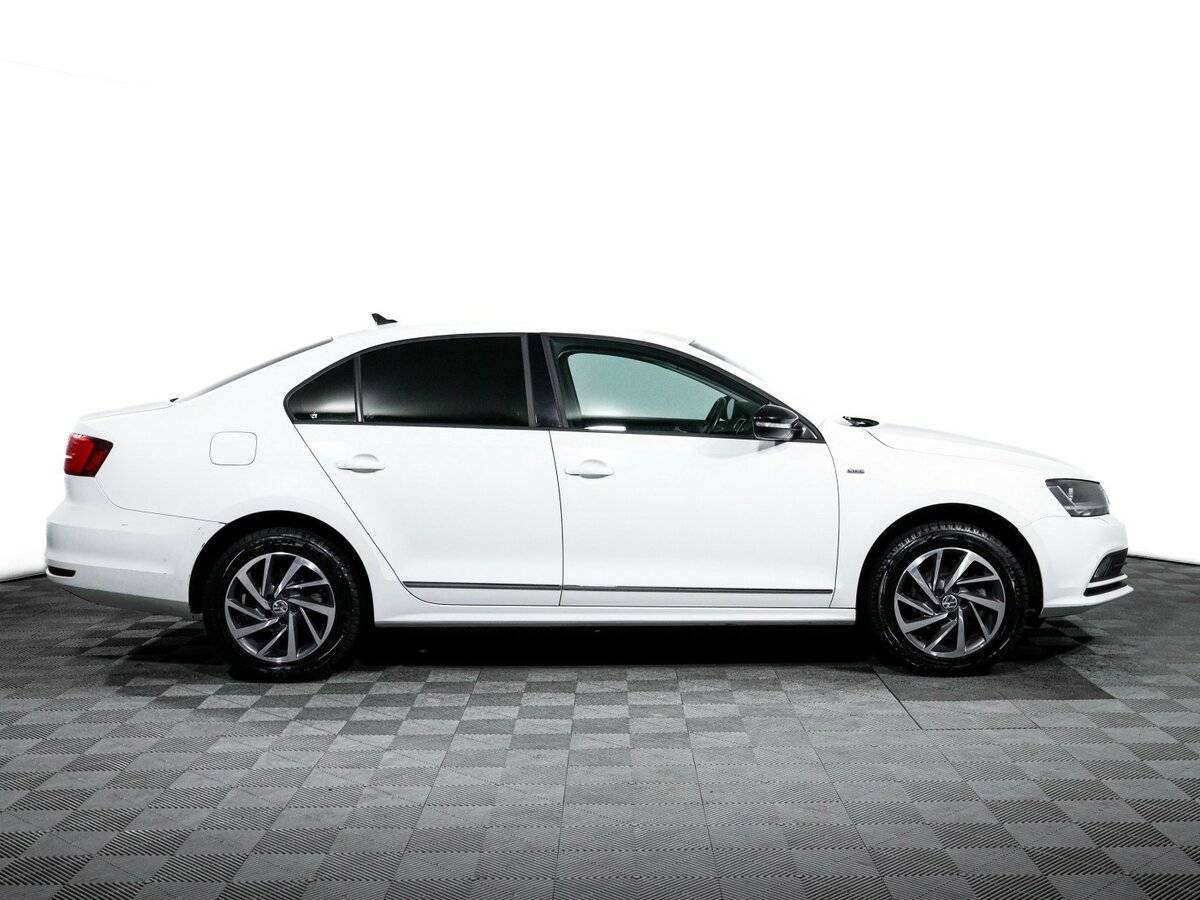 Volkswagen Jetta, 2017 - фото №4