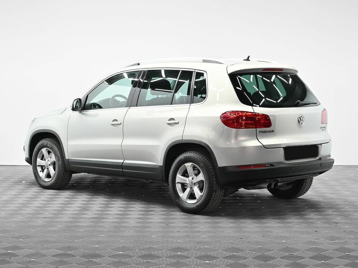Volkswagen Tiguan, 2012 - фото №3