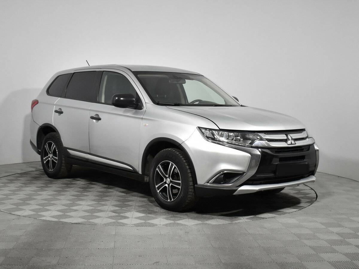 Mitsubishi Outlander, 2015 - фото №3